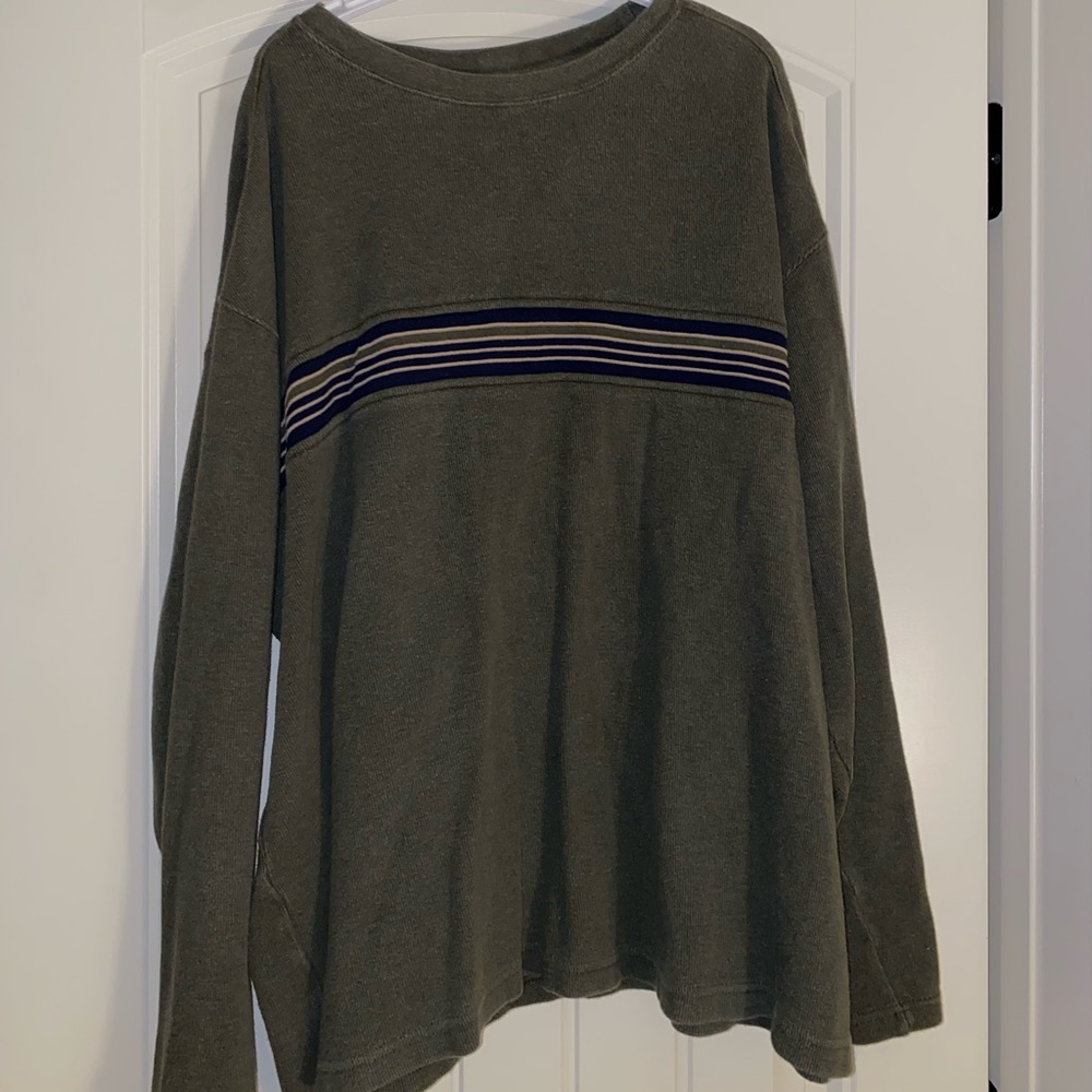 Sweatshirt / Long Sleeve Shirt